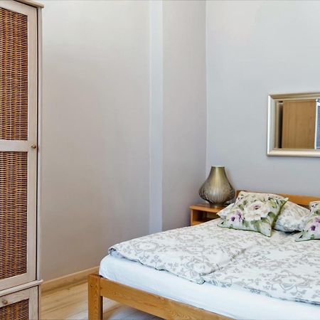 Apartament Chmielna Bis Apartman Varsó Kültér fotó