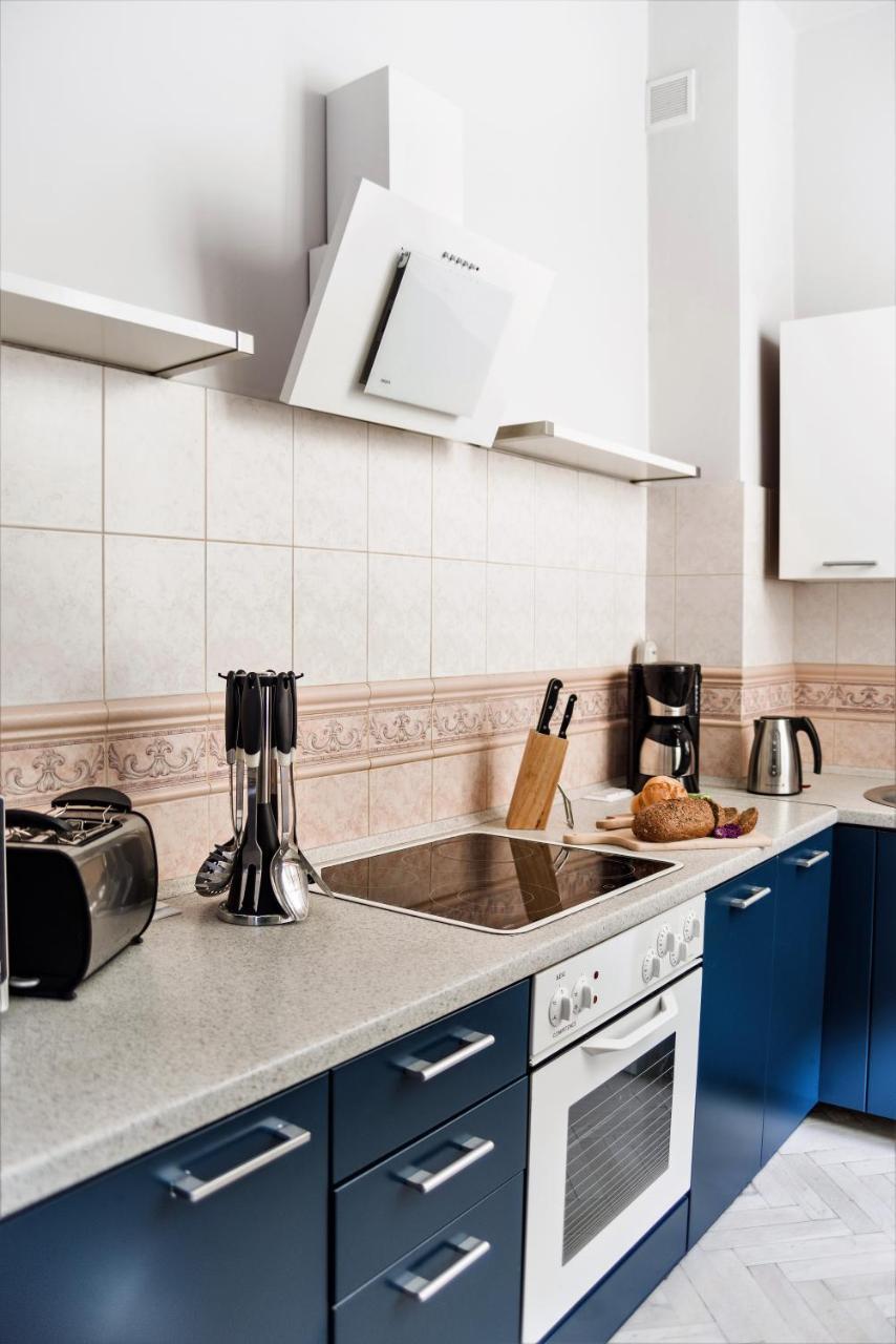 Apartament Chmielna Bis Apartman Varsó Kültér fotó