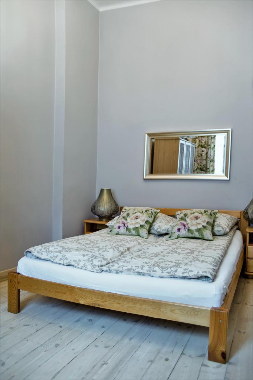 Apartament Chmielna Bis Apartman Varsó Kültér fotó